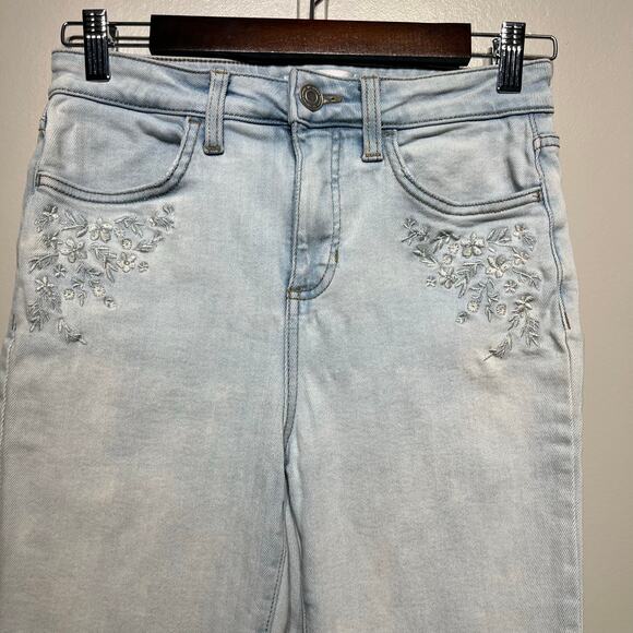 Lauren Conrad Straight-Leg White Washed Embroidered Denim Jeans | Women's Size 6 - Picture 3 of 12